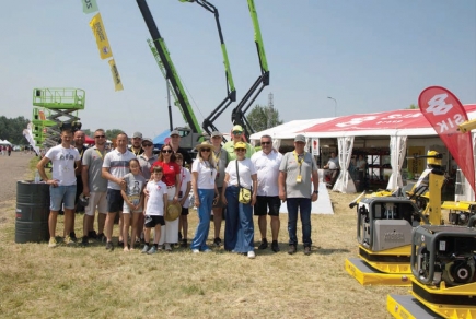 SIK GROUP de peste 30 de ani partenerul ideal în domeniul utilajelor și echipamentelor pentru construcții