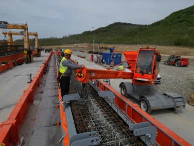Gabor Concrete aduce în România soluții moderne pentru transportul și distribuția betonului în industria prefabricatelor