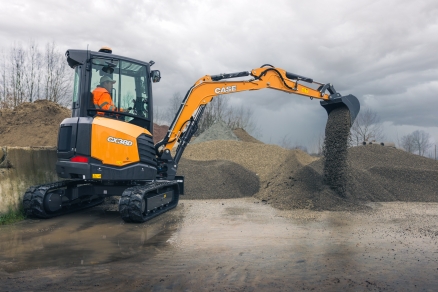 CX38D, noul excavator compact CASE care ridică ștacheta în segmentul de 4 tone