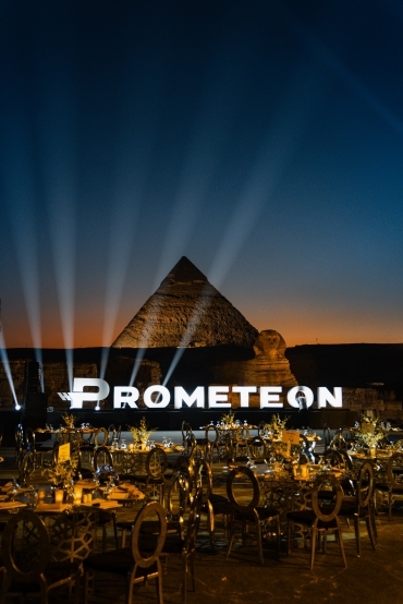 Lansarea istorică a anvelopelor marca Prometeon a fost celebrată pe fundalul piramidelor din Giza, Egipt