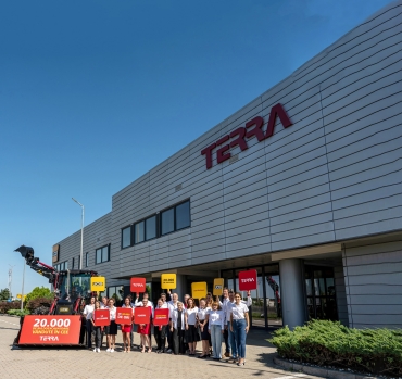 TERRA sărbătorește 20.000 de buldoexcavatoare JCB vândute în regiunea CEE