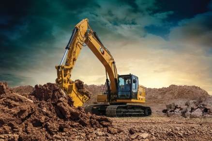 Caterpillar a sărbătorit 100 de ani de inovație în România - Zilele Porților Deschise Bergerat Monnoyeur